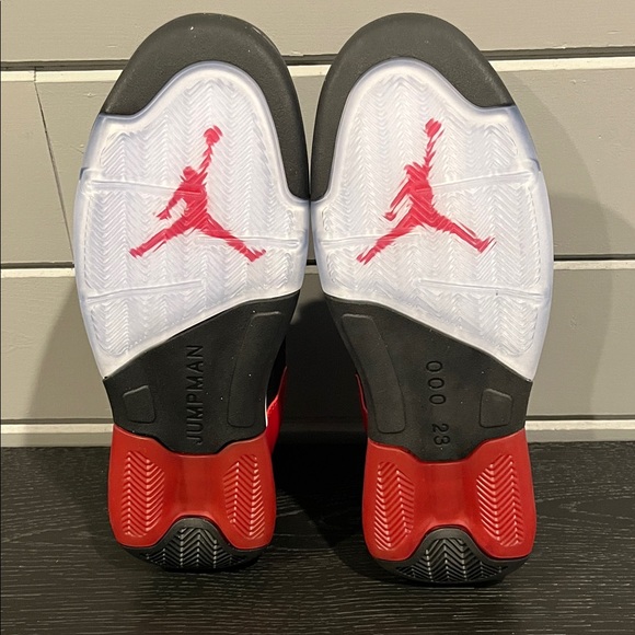 Jordan Maxin 200 Black/Red/White Athletic Shoes Men Size 11 - Picture 5 of 8